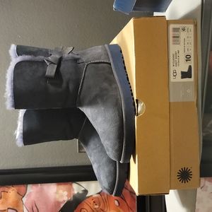 UGG W. Classic Knot Short